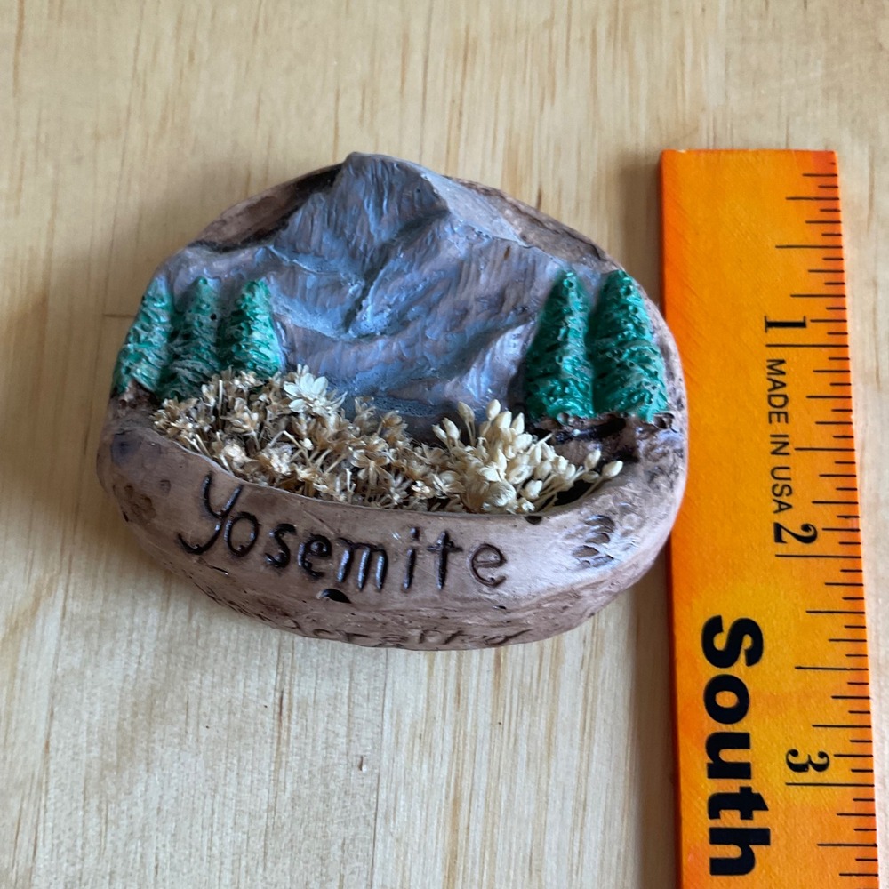 Vintage Yosemite National Park Handcrafted 3D Mountain Resin Souvenir Magnet